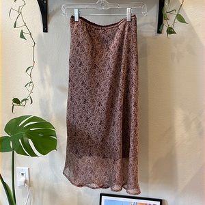 Floral skirt w elastic waist